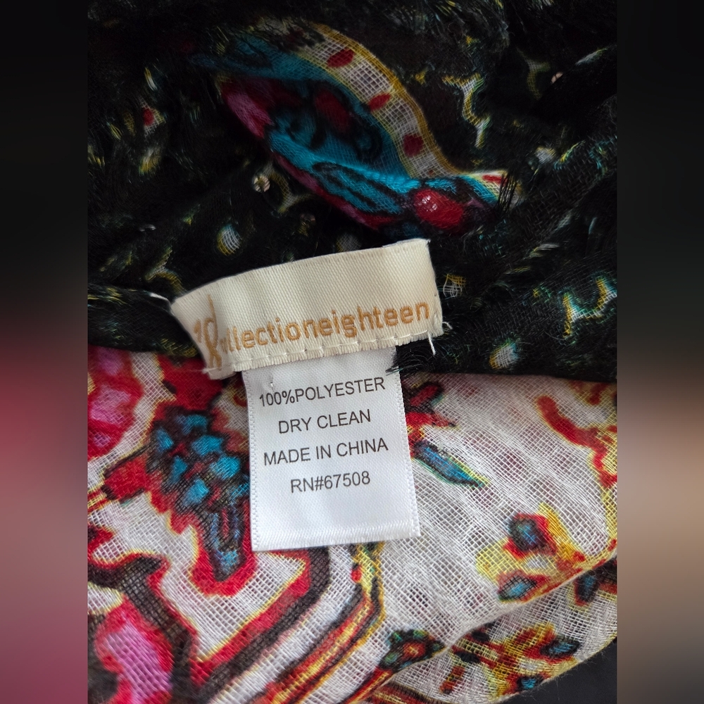 Beautiful Multicolor Patterned Scarf - Picture 3 of 7